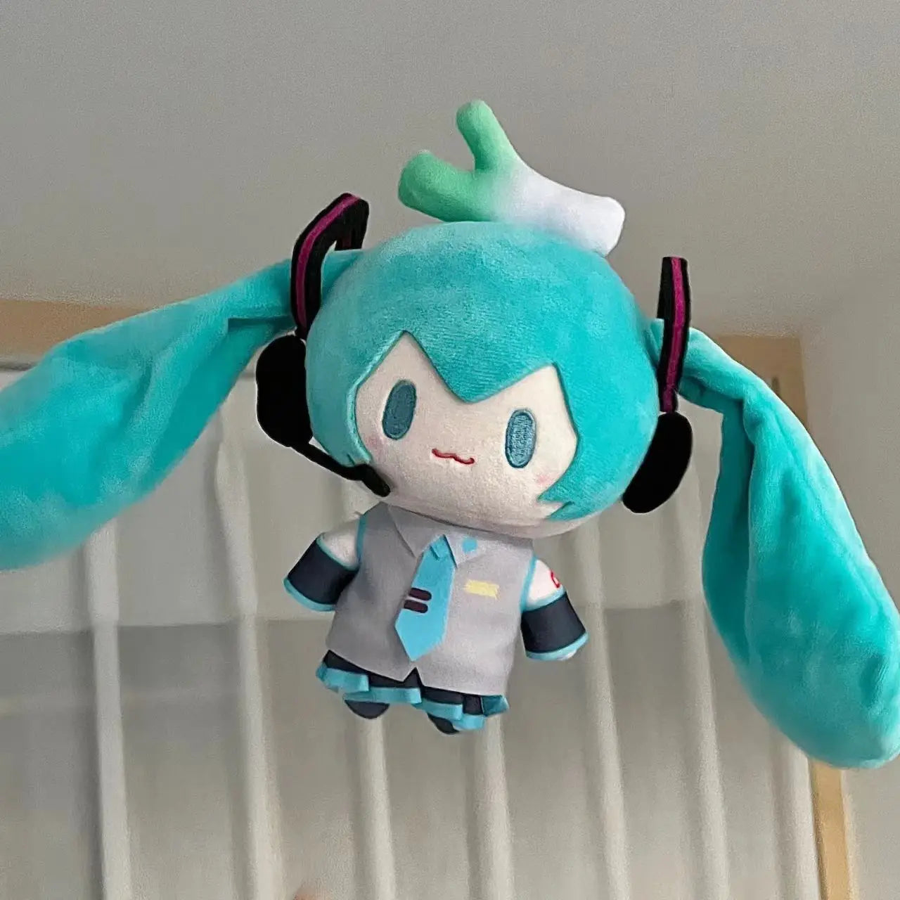 15cm Hatsune Miku Kawaii Q Version Figure Doll Anime Peripheral Keychain Bag Pendant Toy Collection Model Ornament Toys Gifts